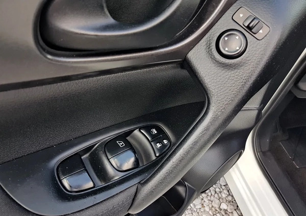 Nissan Qashqai cena 49900 przebieg: 163000, rok produkcji 2014 z Kazimierza Wielka małe 704